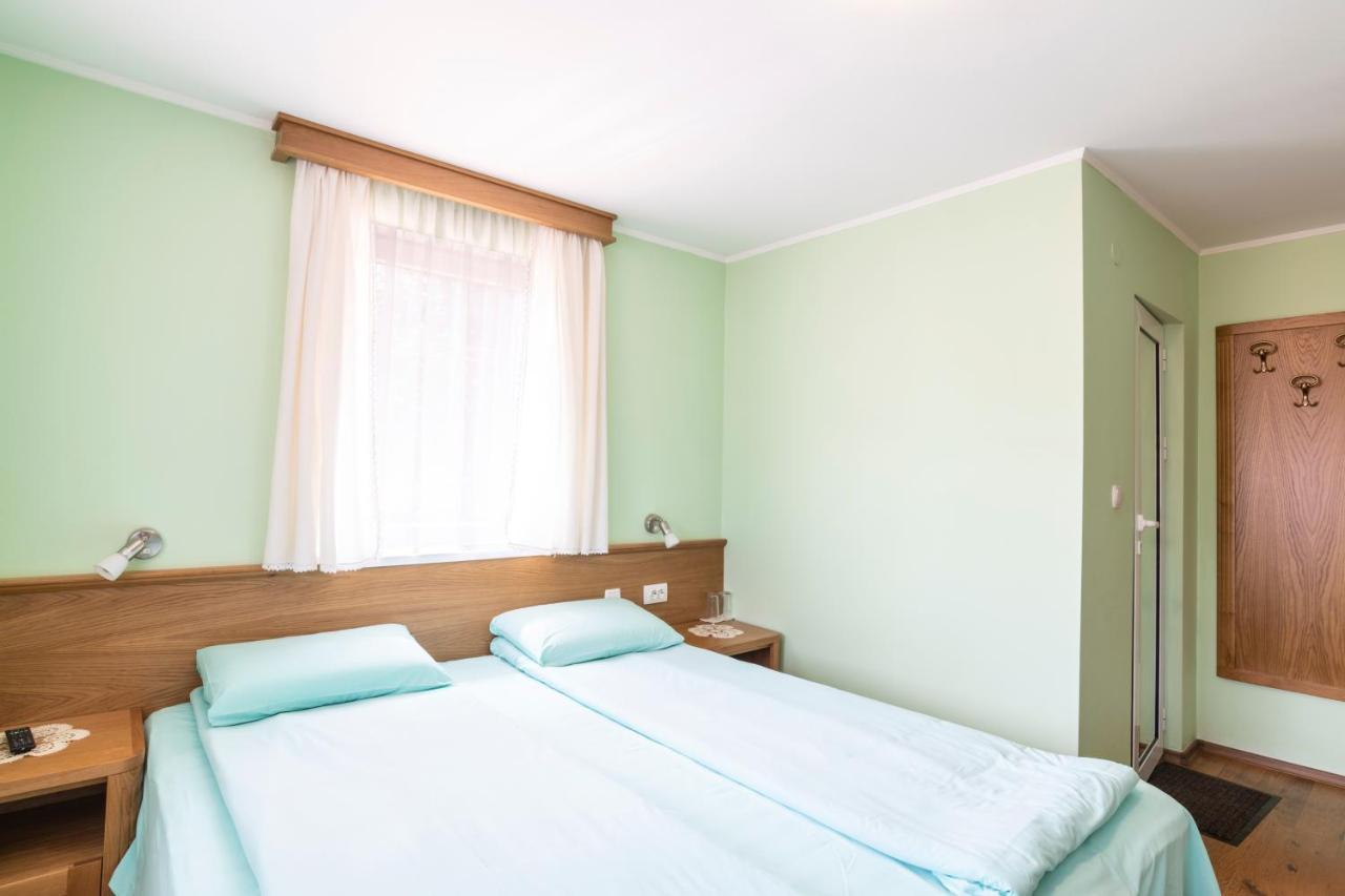 Guest House Roden Dom Koprivshtitsa Esterno foto
