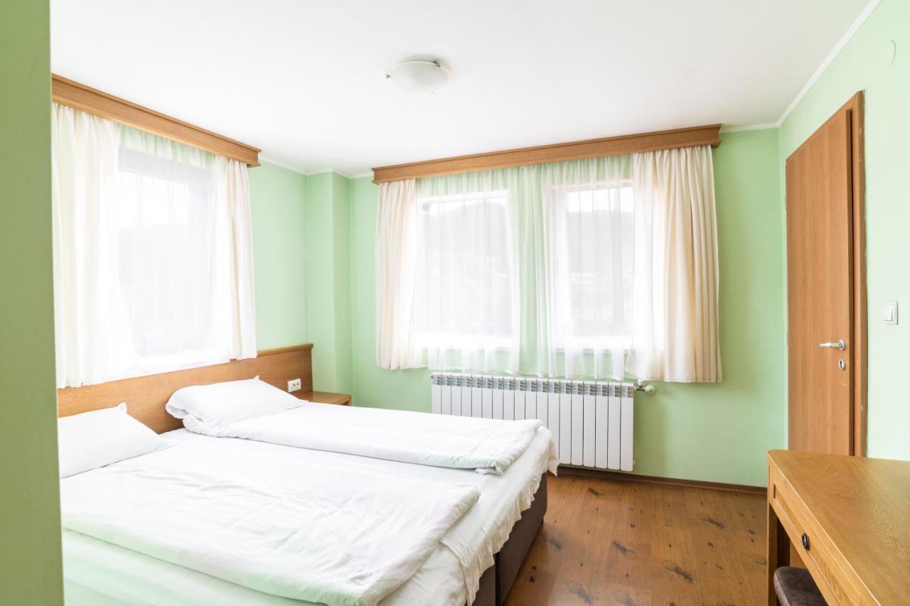 Guest House Roden Dom Koprivshtitsa Esterno foto