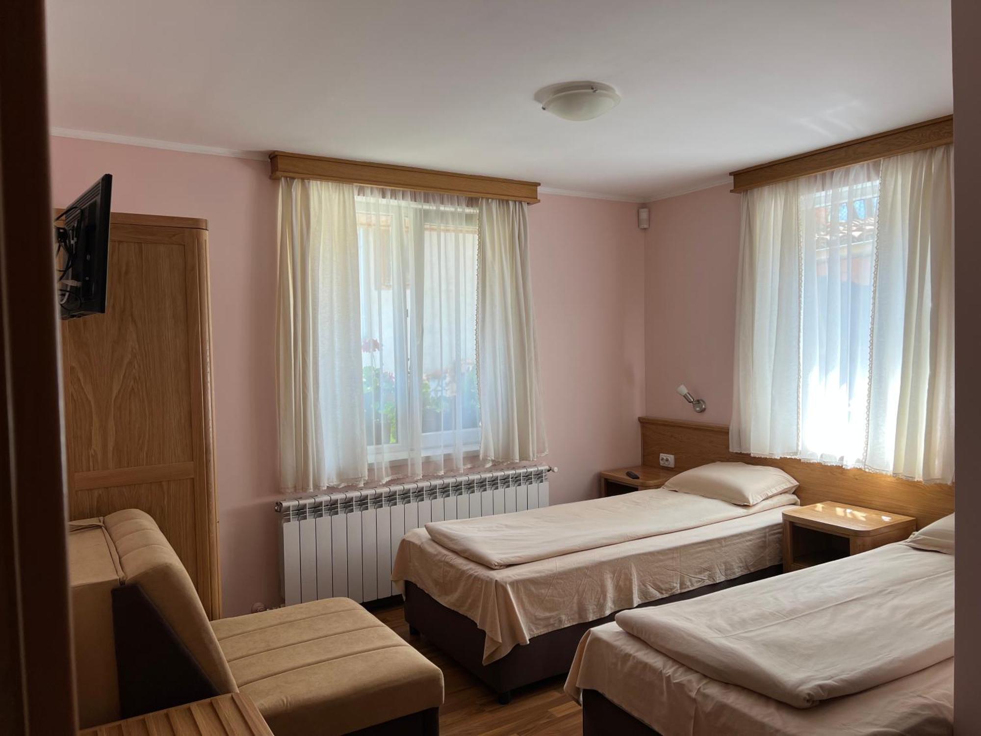 Guest House Roden Dom Koprivshtitsa Esterno foto