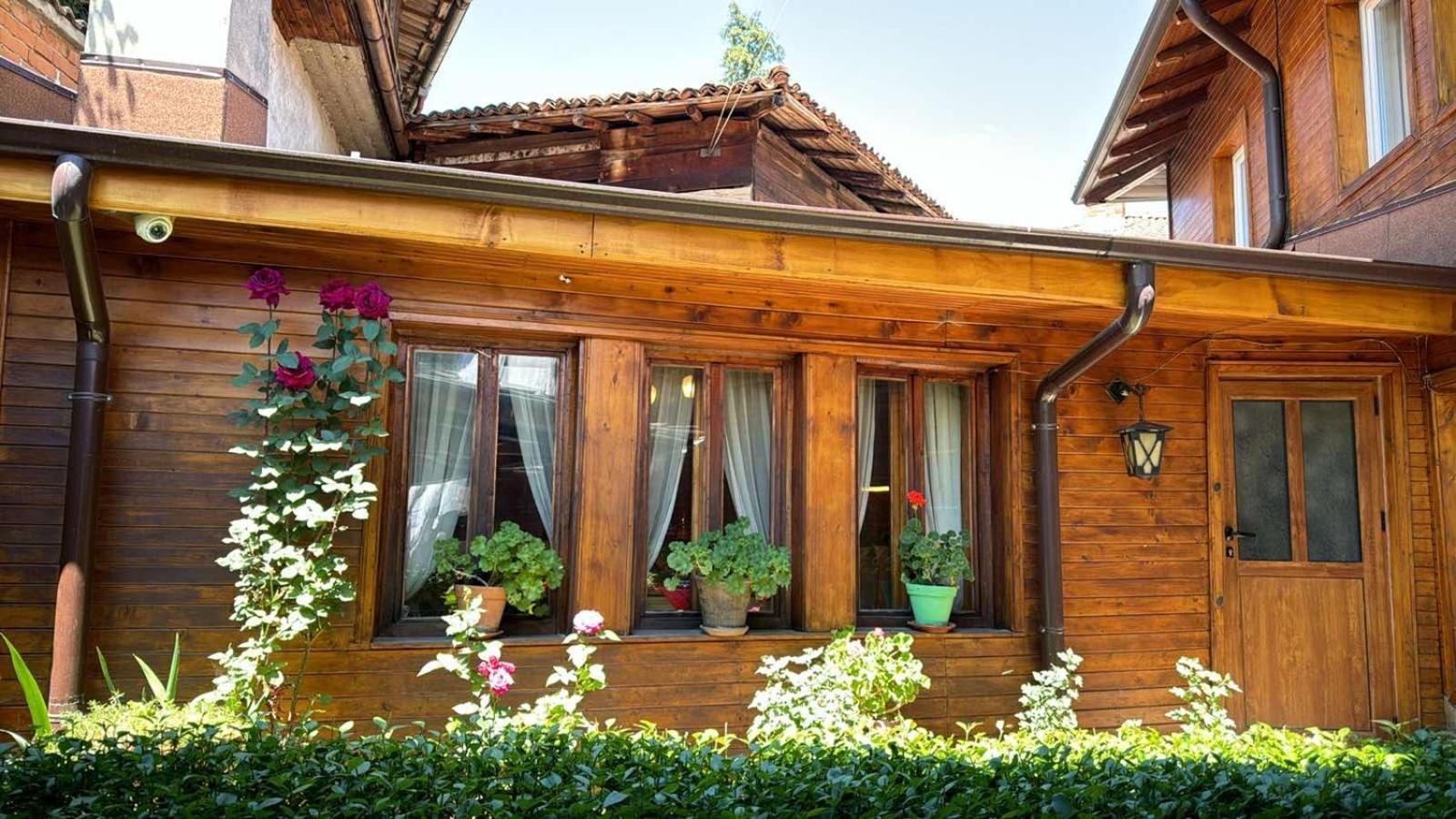 Guest House Roden Dom Koprivshtitsa Esterno foto