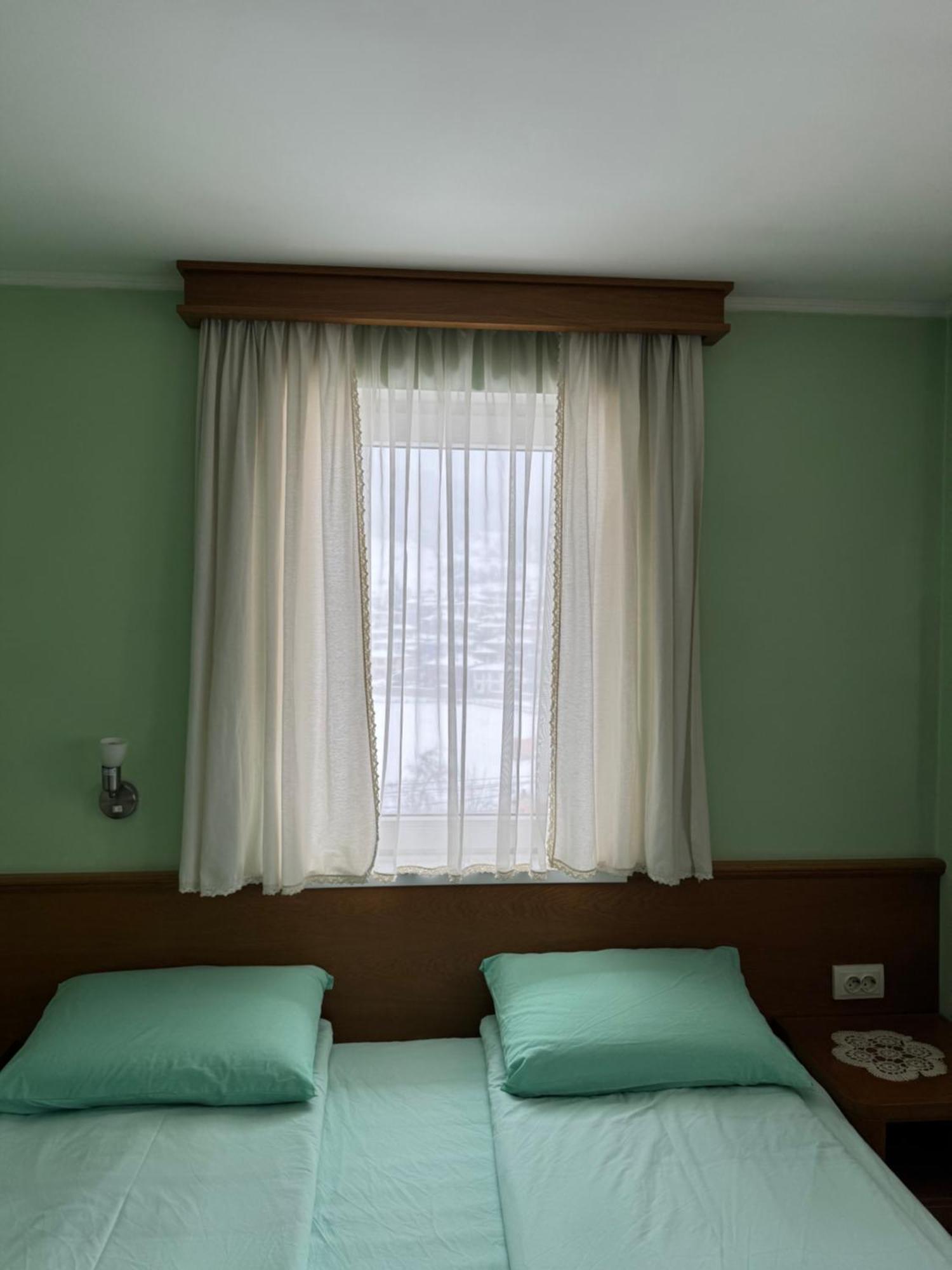 Guest House Roden Dom Koprivshtitsa Esterno foto