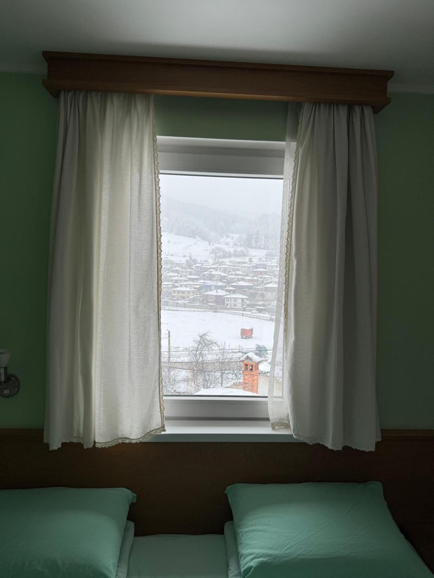 Guest House Roden Dom Koprivshtitsa Esterno foto